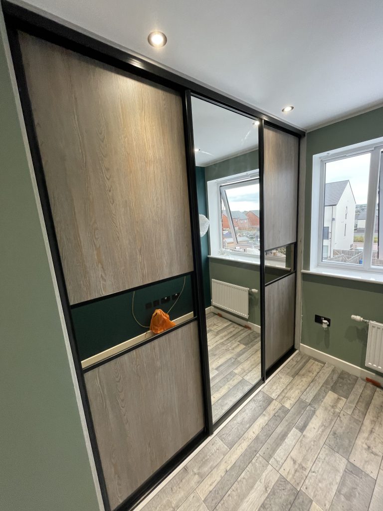 Debsky Bespoke Wardrobes